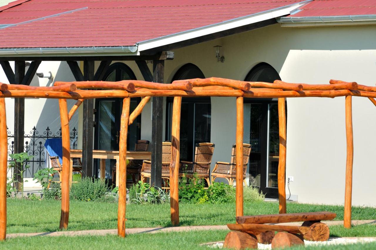 Tisza Topic Poroszló Extérieur photo